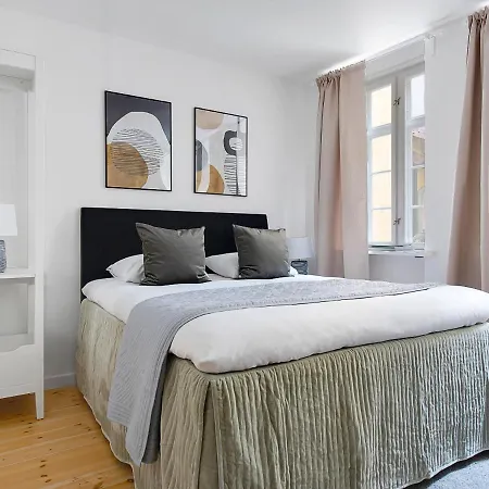 Sanders - Cute Studio In The Middle Of It Apartment *